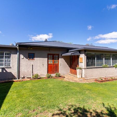 Glenmore Guesthouse Bloemfontein Bagian luar foto