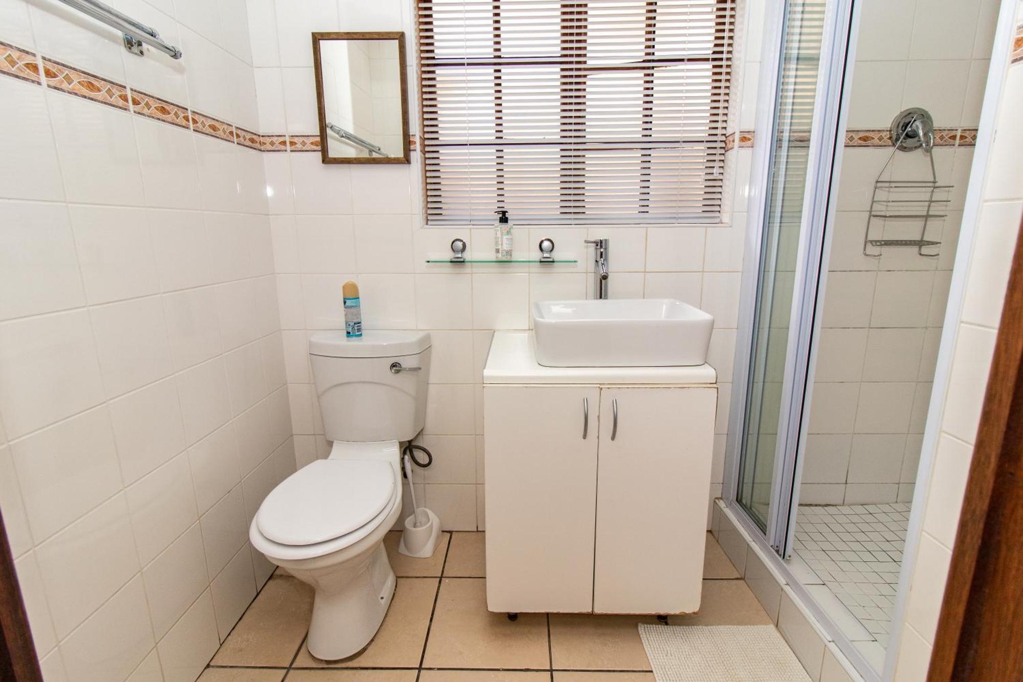Glenmore Guesthouse Bloemfontein Bagian luar foto