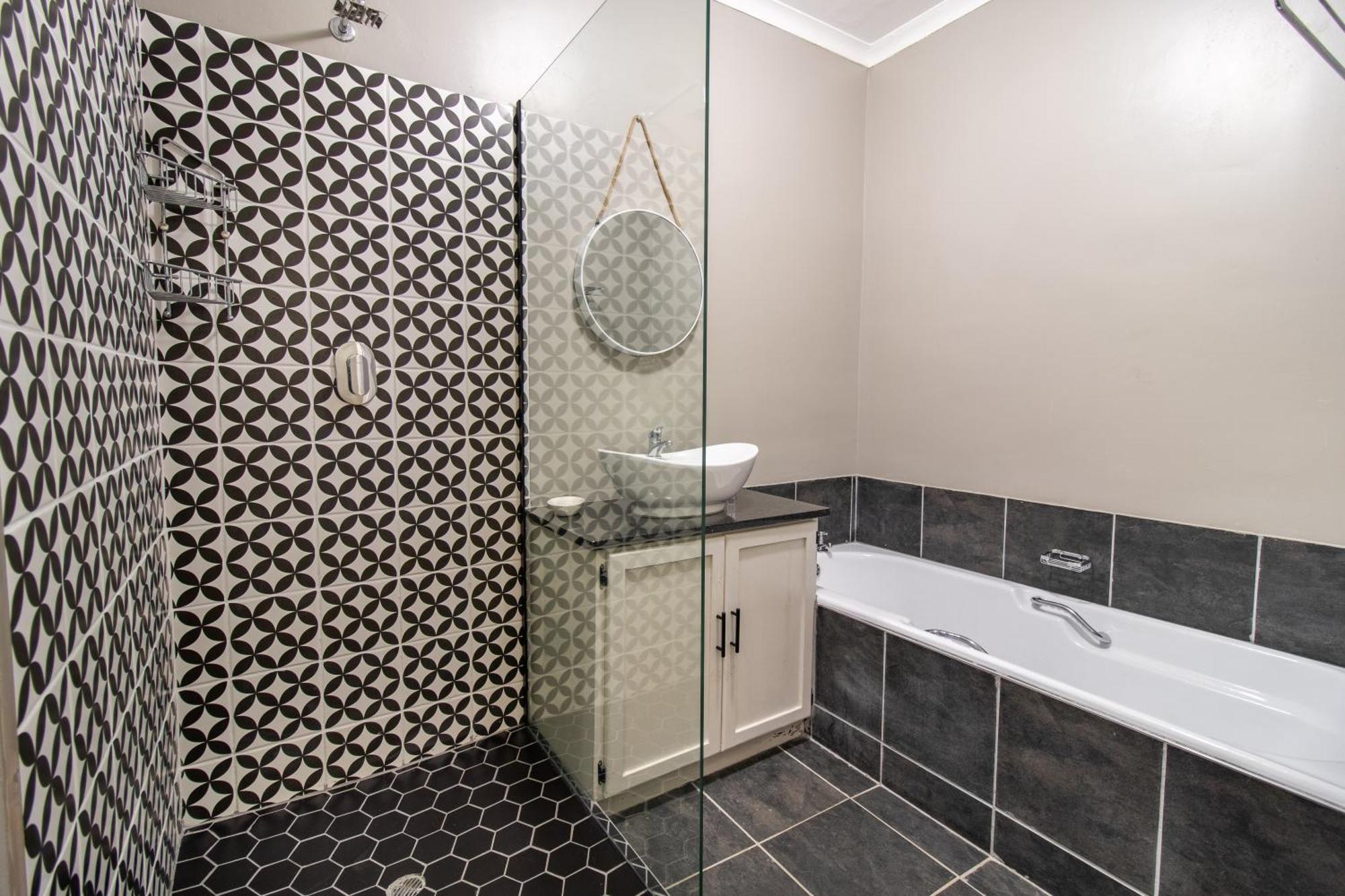 Glenmore Guesthouse Bloemfontein Bagian luar foto